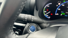 Toyota Yaris Cross 1.5 Hybrid Design 5dr CVT Hybrid Estate